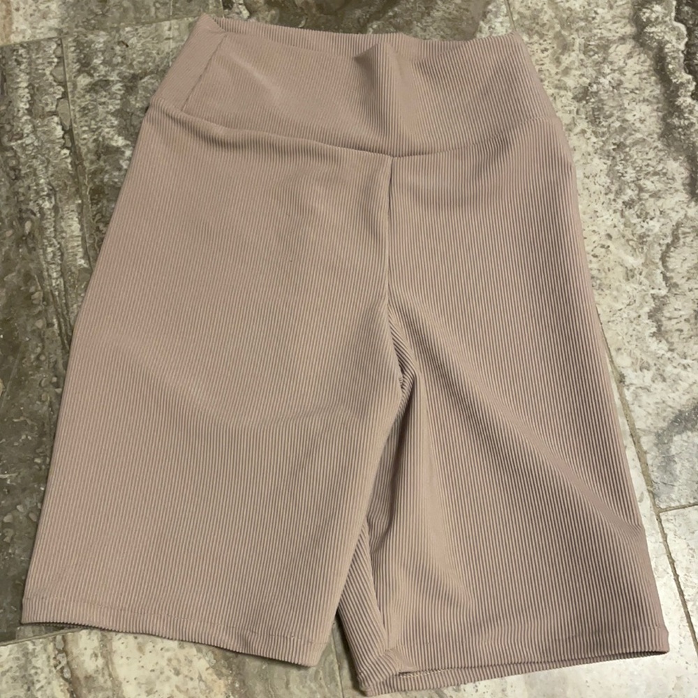 AV3CH biker shorts